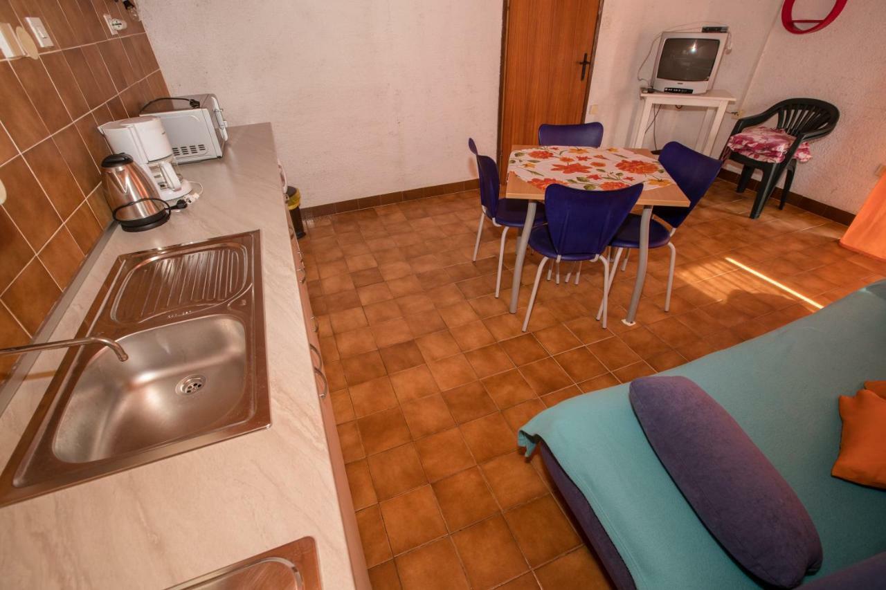 Apartments Renata Kampor Eksteriør billede